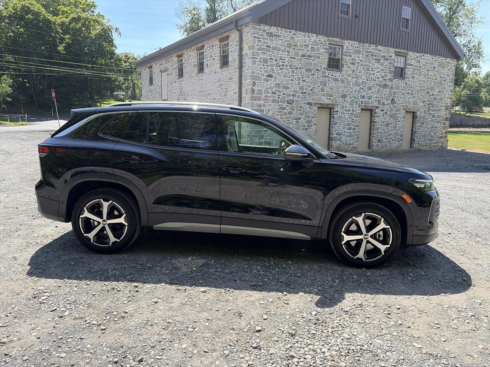 2025 Volkswagen Tiguan 2.0T SE 4MOTION