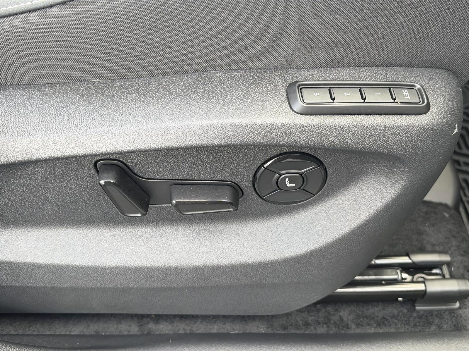 2026 Volkswagen Tiguan SEL R-Line Turbo 4MOTION