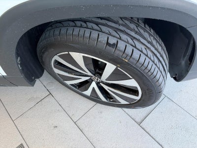 2022 Volkswagen Taos SE 4MOTION