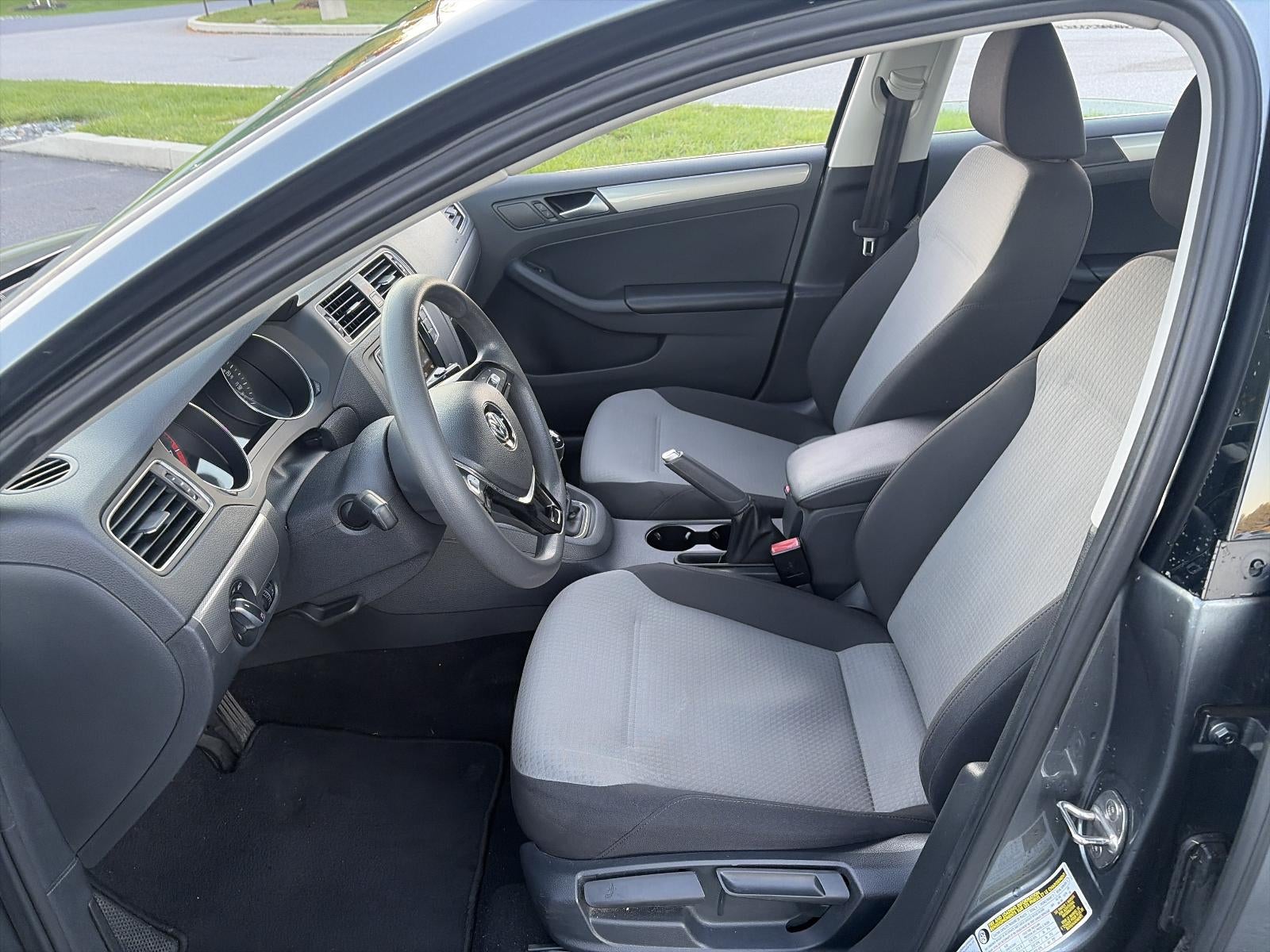 2017 Volkswagen Jetta 1.4T S Manual
