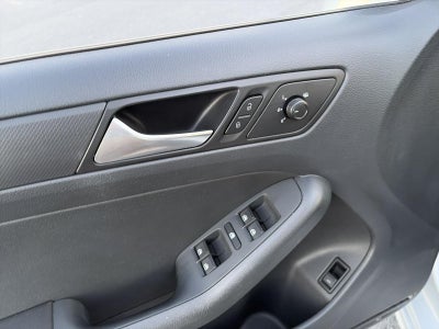 2016 Volkswagen Jetta 4dr Auto 1.4T S Sedan