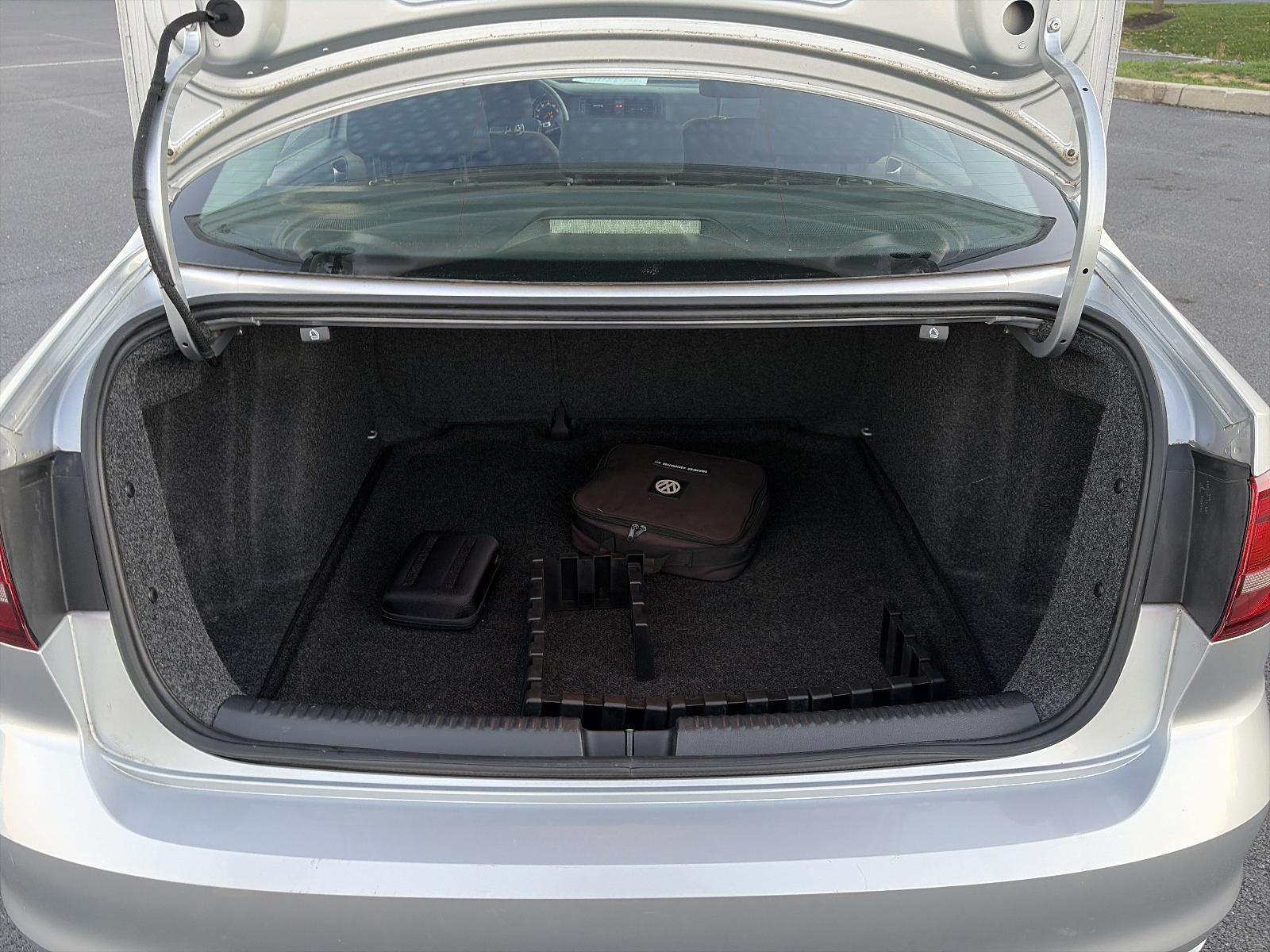 2016 Volkswagen Jetta 4dr Auto 1.4T S Sedan