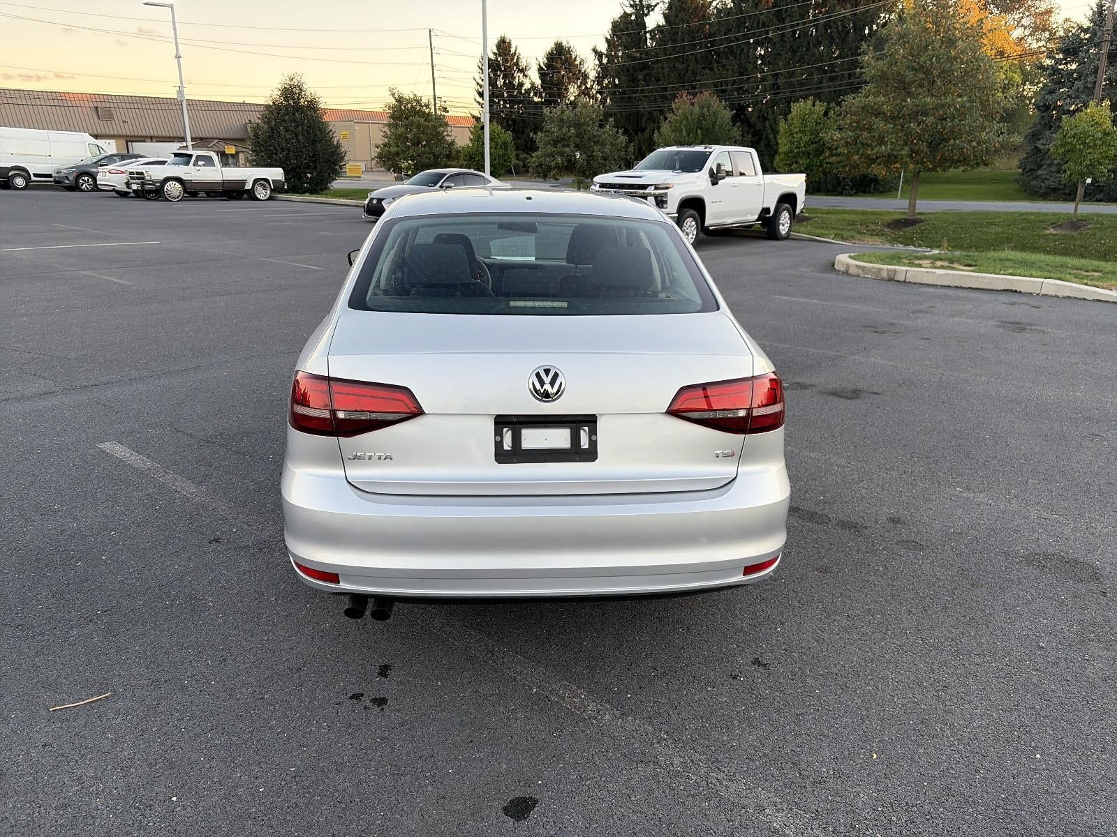 2016 Volkswagen Jetta 4dr Auto 1.4T S Sedan