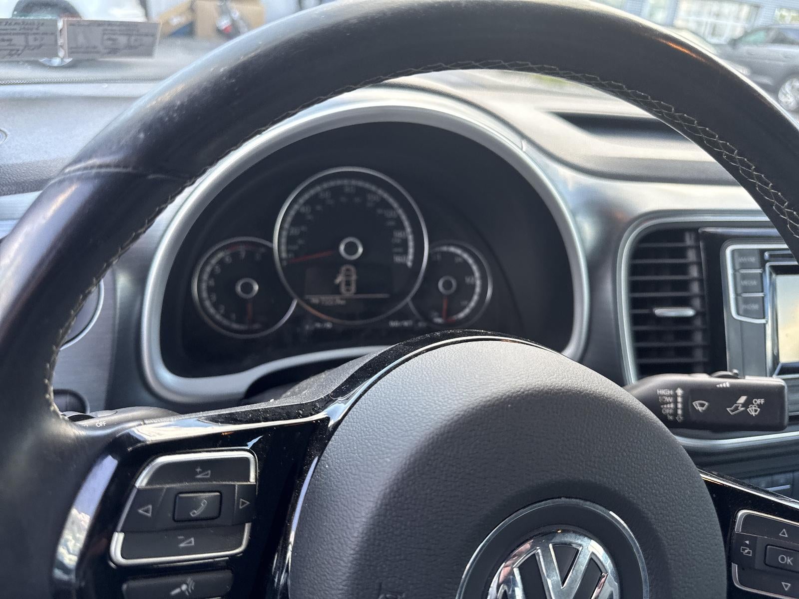 2016 Volkswagen Beetle Convertible 2dr Auto 1.8T Denim PZEV