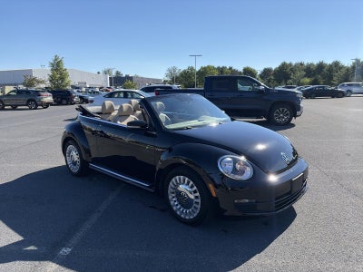 2013 Volkswagen Beetle Convertible 2dr Auto 2.5L PZEV