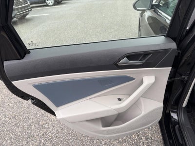 2025 Volkswagen Jetta SE Auto