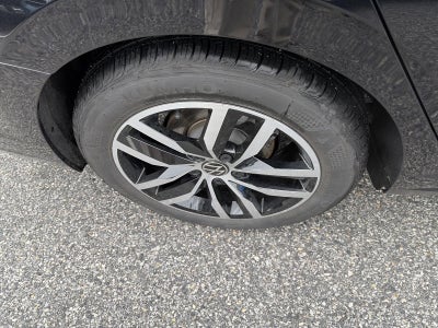 2025 Volkswagen Jetta SE Auto