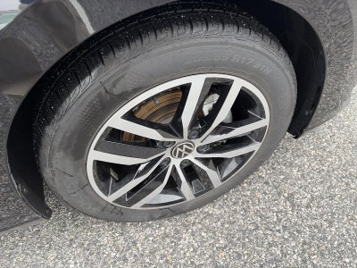 2025 Volkswagen Jetta SE Auto