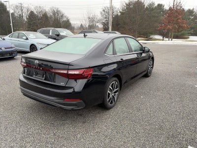 2025 Volkswagen Jetta SE Auto