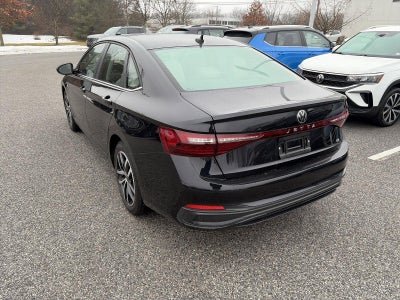 2025 Volkswagen Jetta SE Auto