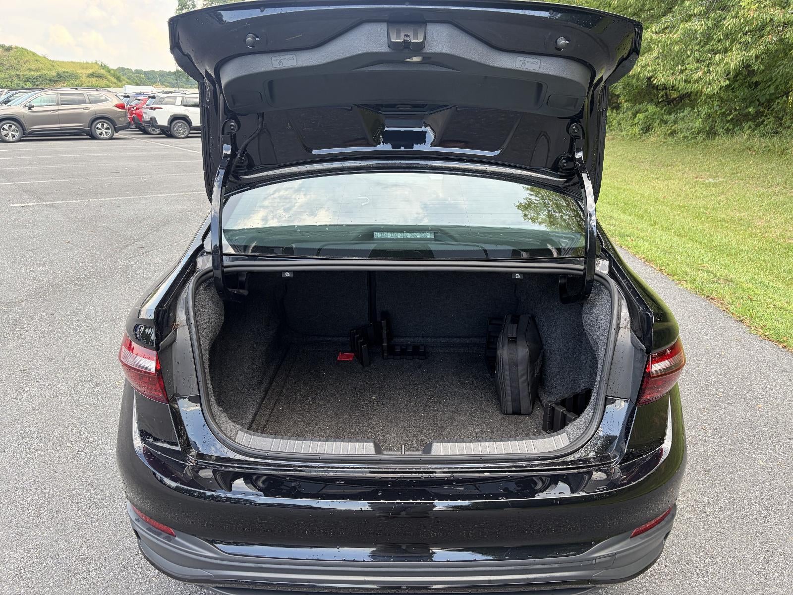 2024 Volkswagen Jetta Sport Manual