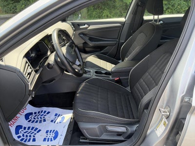 2023 Volkswagen Jetta Sport Auto