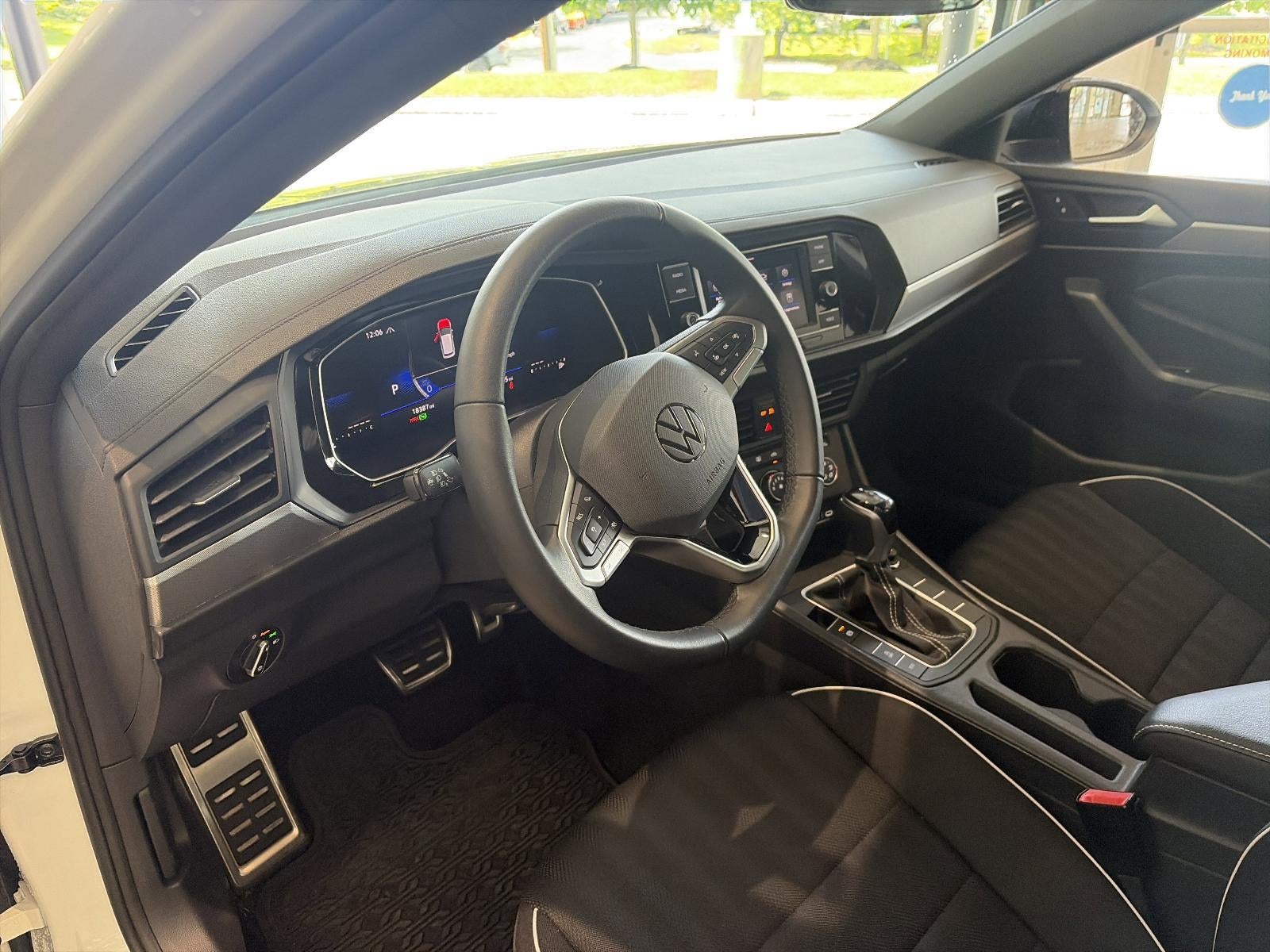 2024 Volkswagen Jetta Sport Auto