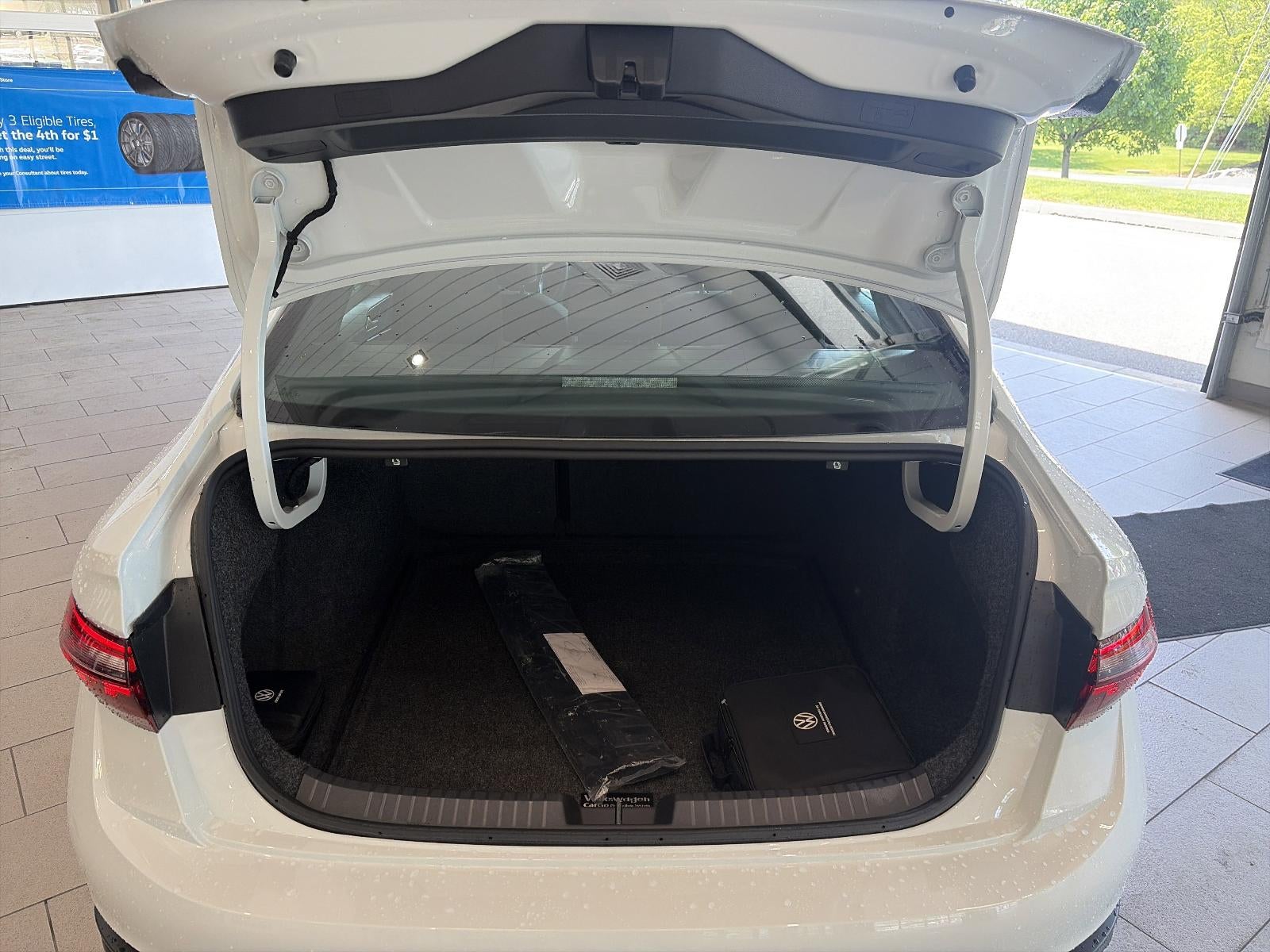 2024 Volkswagen Jetta Sport Auto