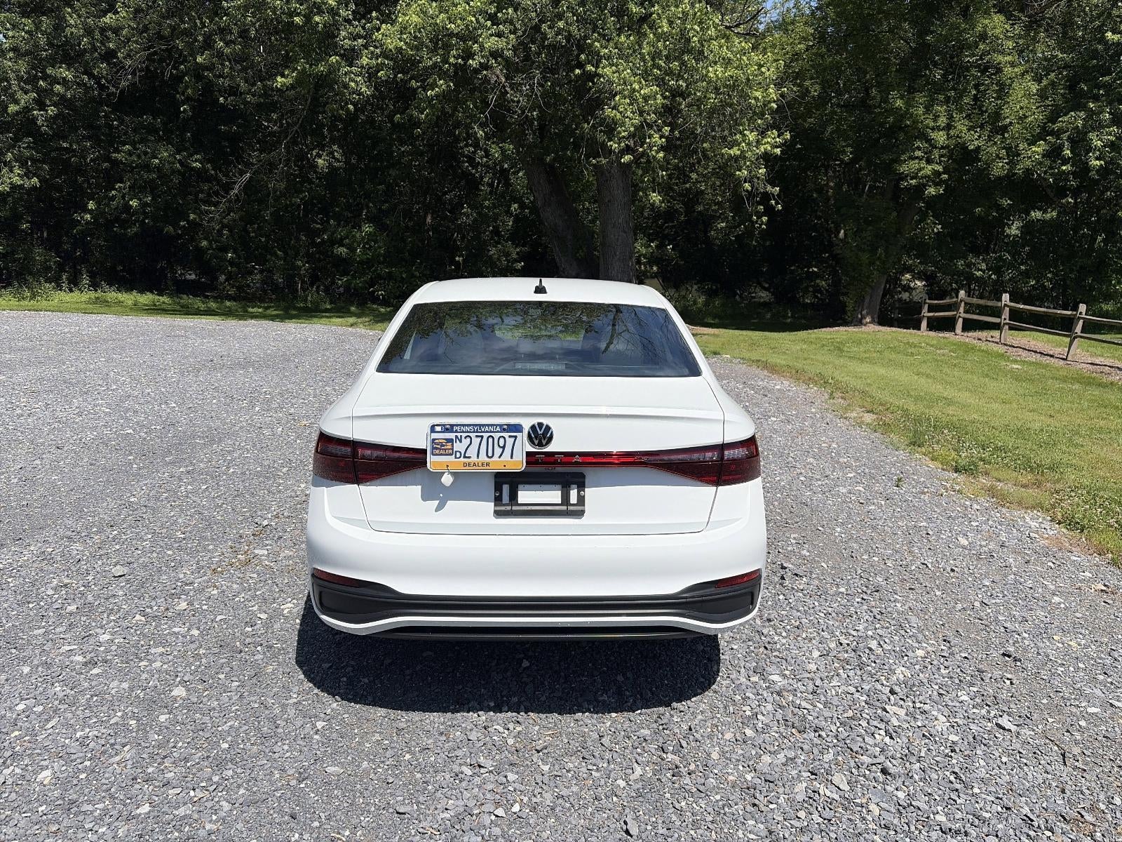 2025 Volkswagen Jetta Sport Auto