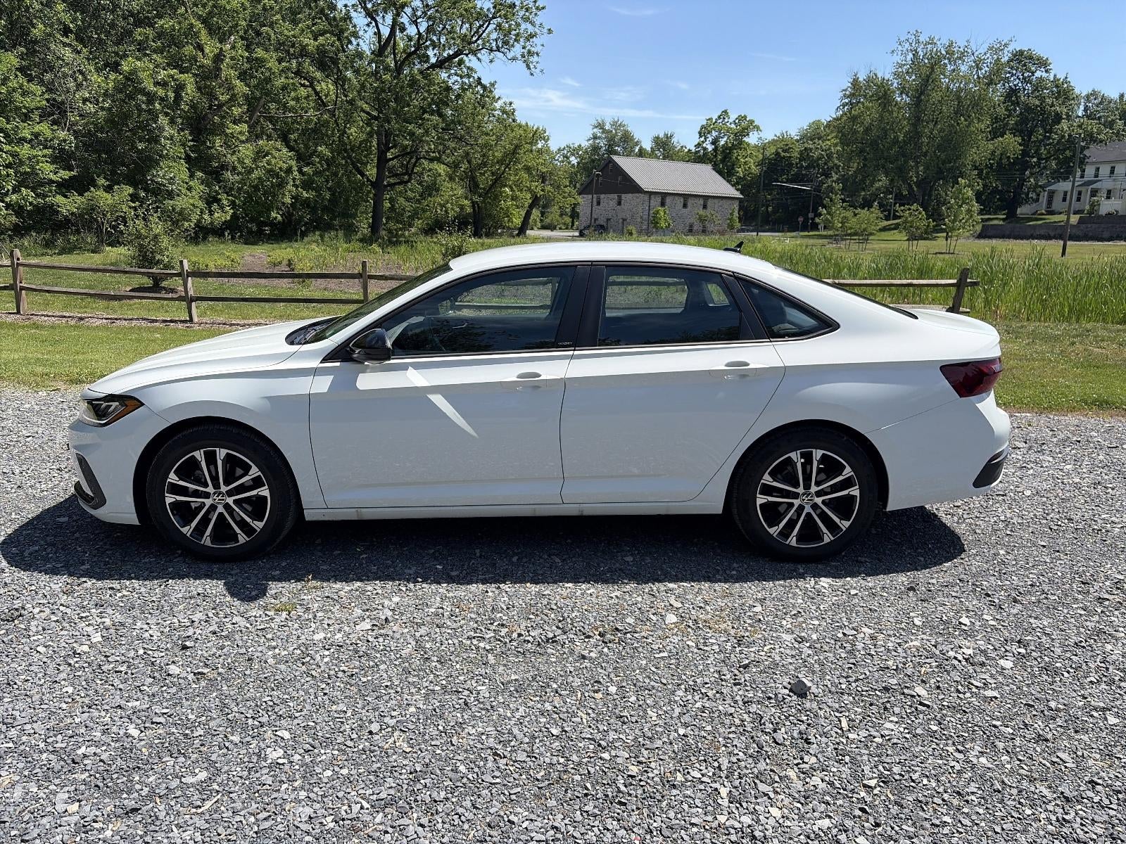 2025 Volkswagen Jetta Sport Auto