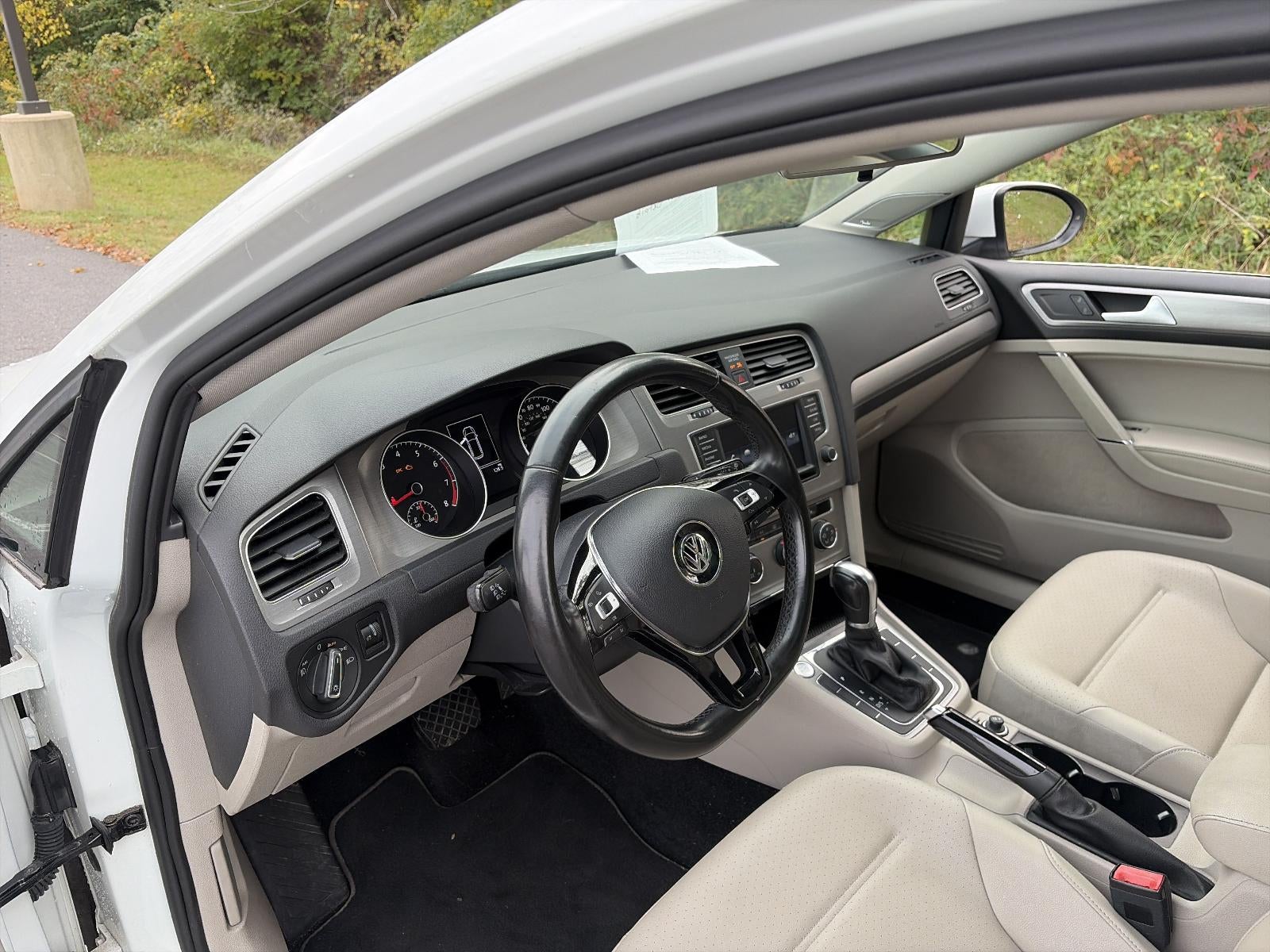 2017 Volkswagen Golf SportWagen 1.8T SE Auto