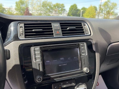 2016 Volkswagen Jetta 4dr Auto 1.8T Sport PZEV Sedan