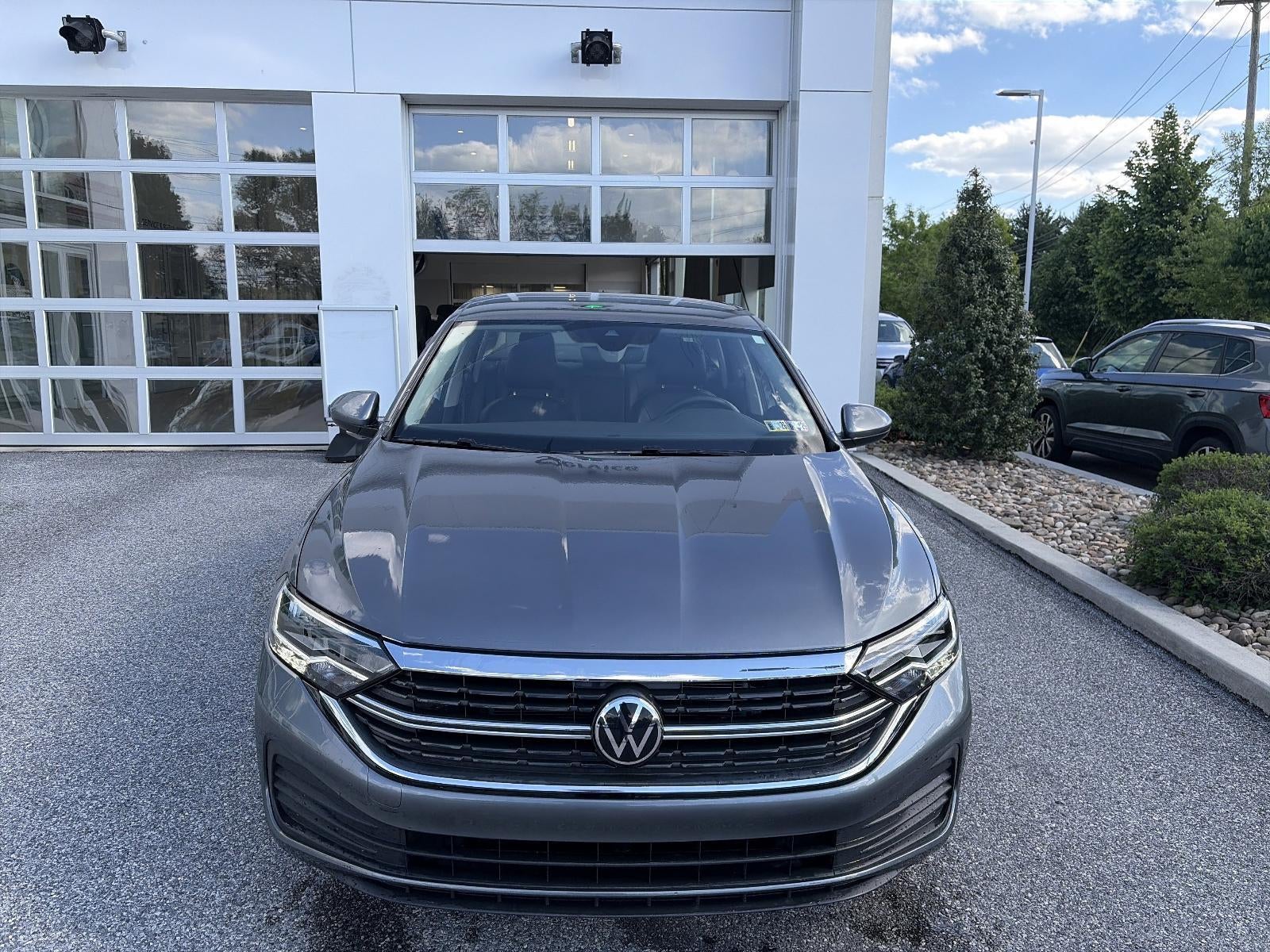 2024 Volkswagen Jetta SE Auto