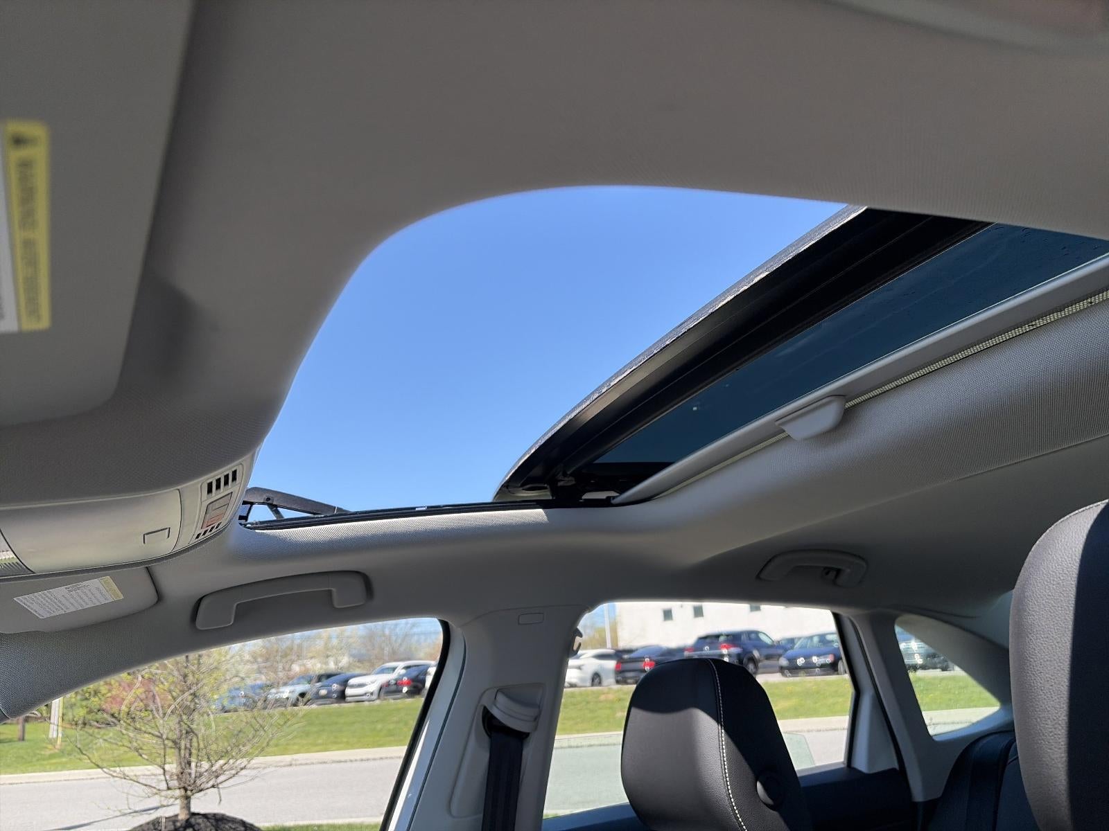 2025 Volkswagen Jetta SEL Auto