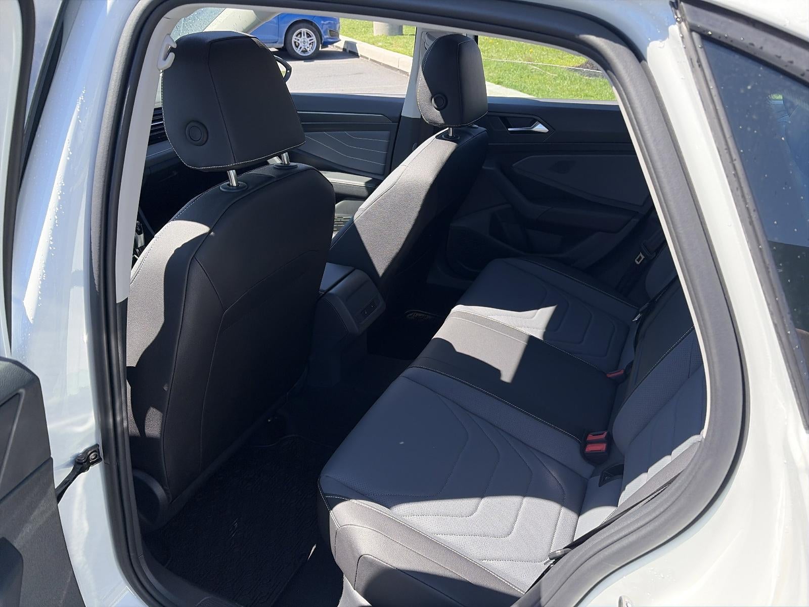 2025 Volkswagen Jetta SEL Auto