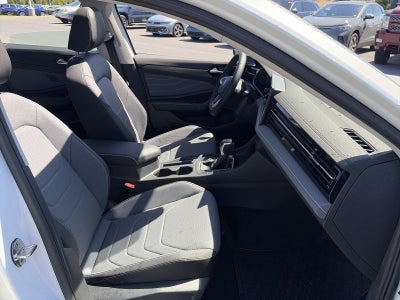 2025 Volkswagen Jetta SEL Auto