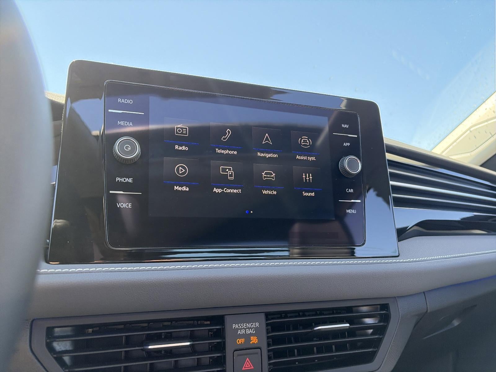 2025 Volkswagen Jetta SEL Auto