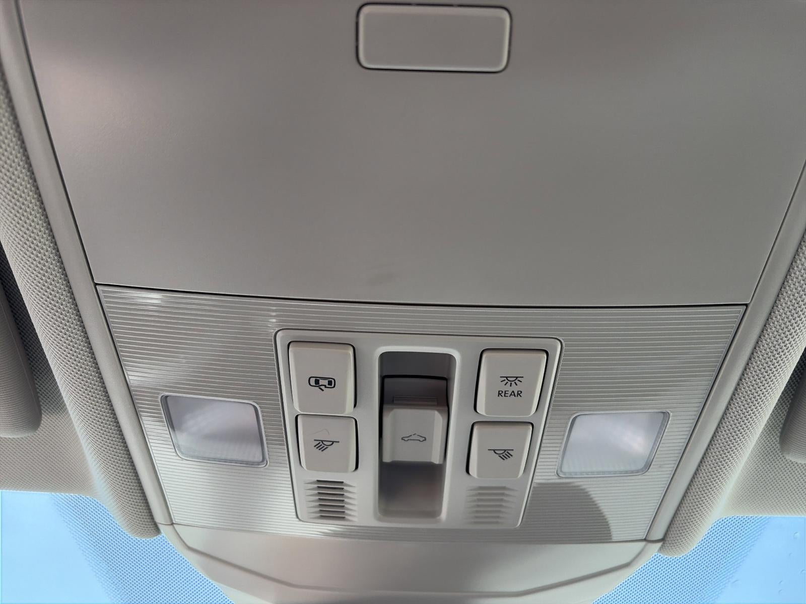 2025 Volkswagen Jetta SEL Auto