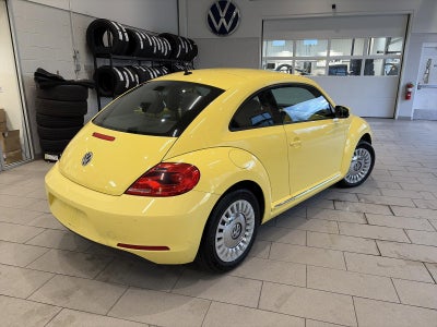 2013 Volkswagen Beetle 2dr Man 2.5L PZEV