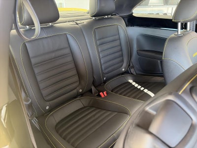 2014 Volkswagen Beetle 2dr DSG 2.0T Turbo R-Line PZEV