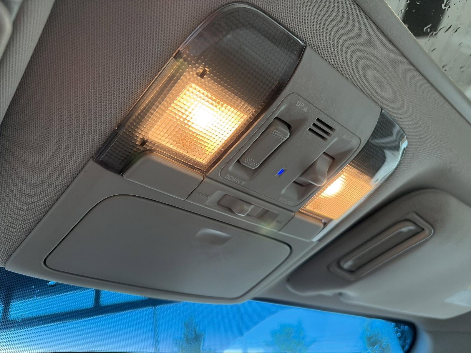 2011 Subaru Legacy 2.5i Limited Power Moonroof