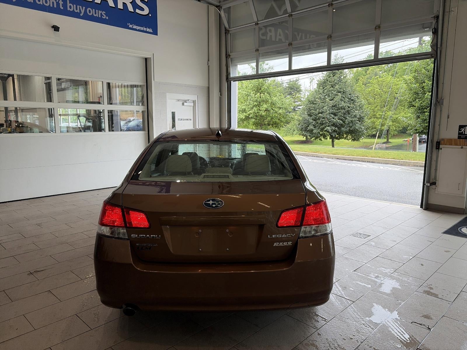 2011 Subaru Legacy 2.5i Limited Power Moonroof