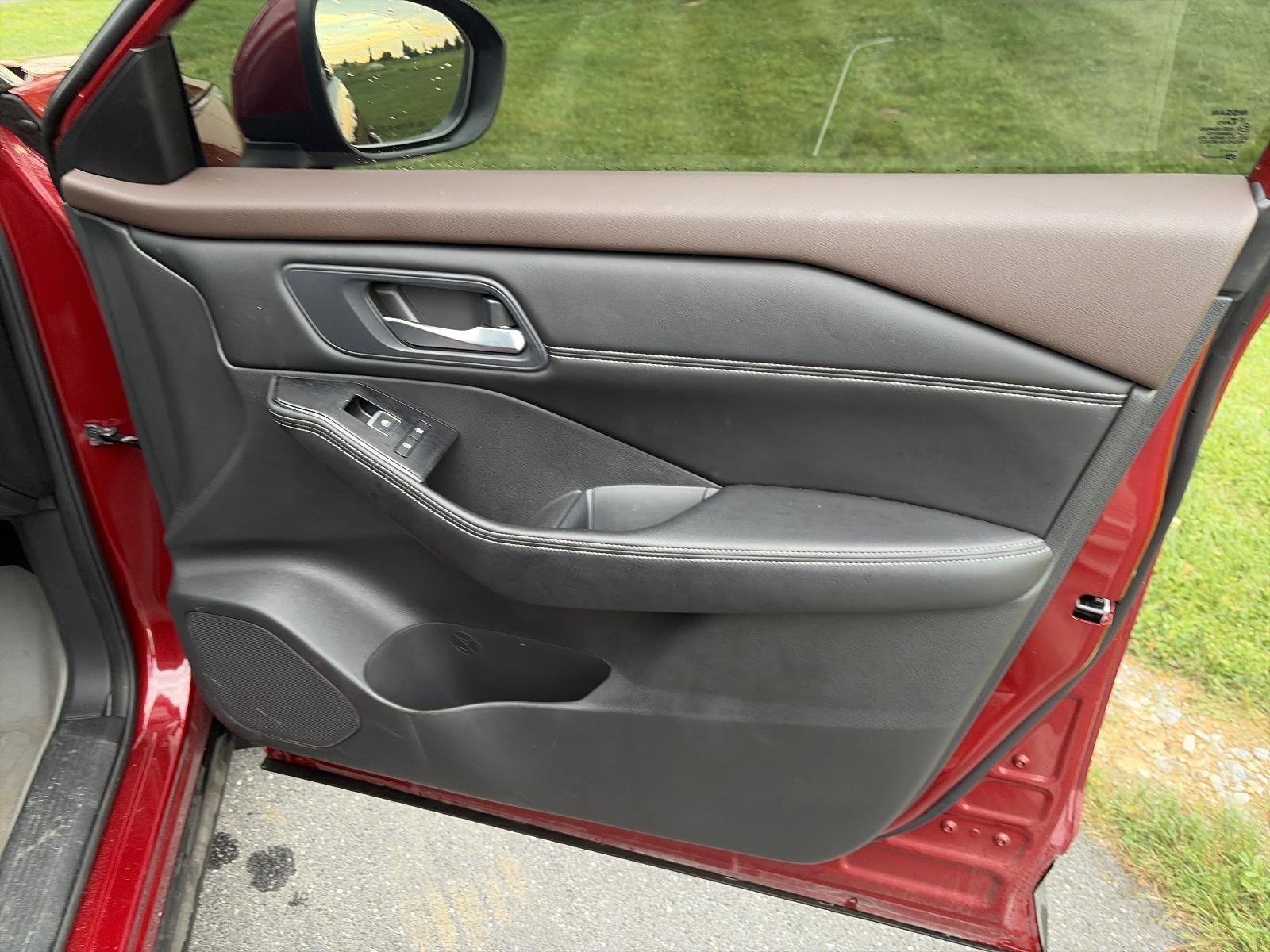 2023 Nissan Rogue AWD SL