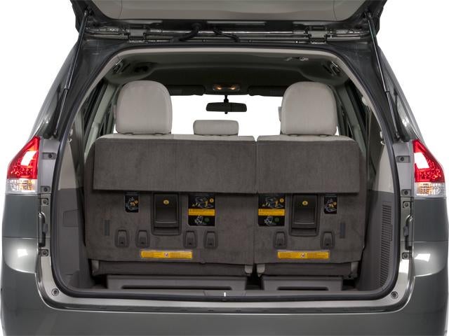 2013 Toyota Sienna 5dr 8-Pass Van V6 SE FWD (Natl)