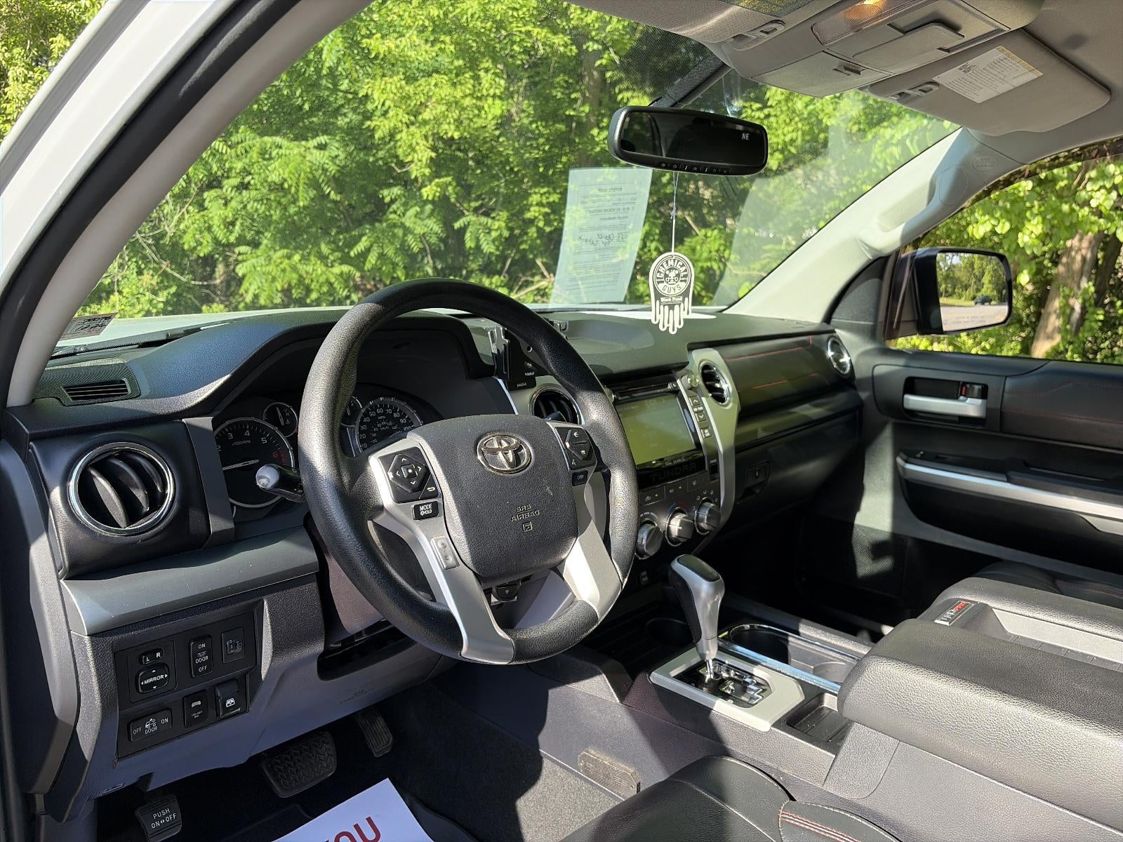 2017 Toyota Tundra 4WD 4WD TRD Pro CrewMax 5.5' Bed 5.7L (Natl)