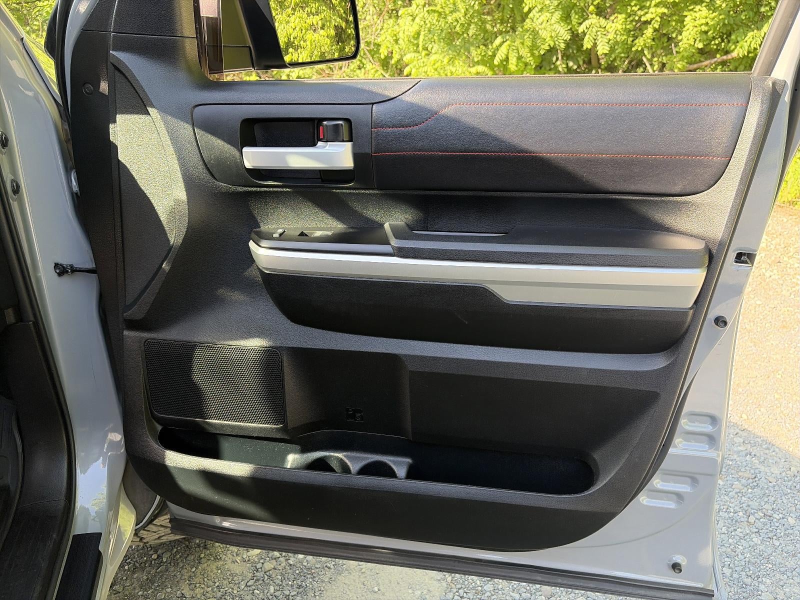 2017 Toyota Tundra 4WD 4WD TRD Pro CrewMax 5.5' Bed 5.7L (Natl)