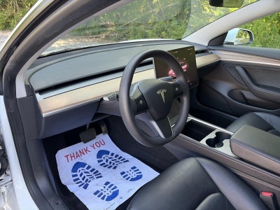 2023 Tesla Model 3 RWD