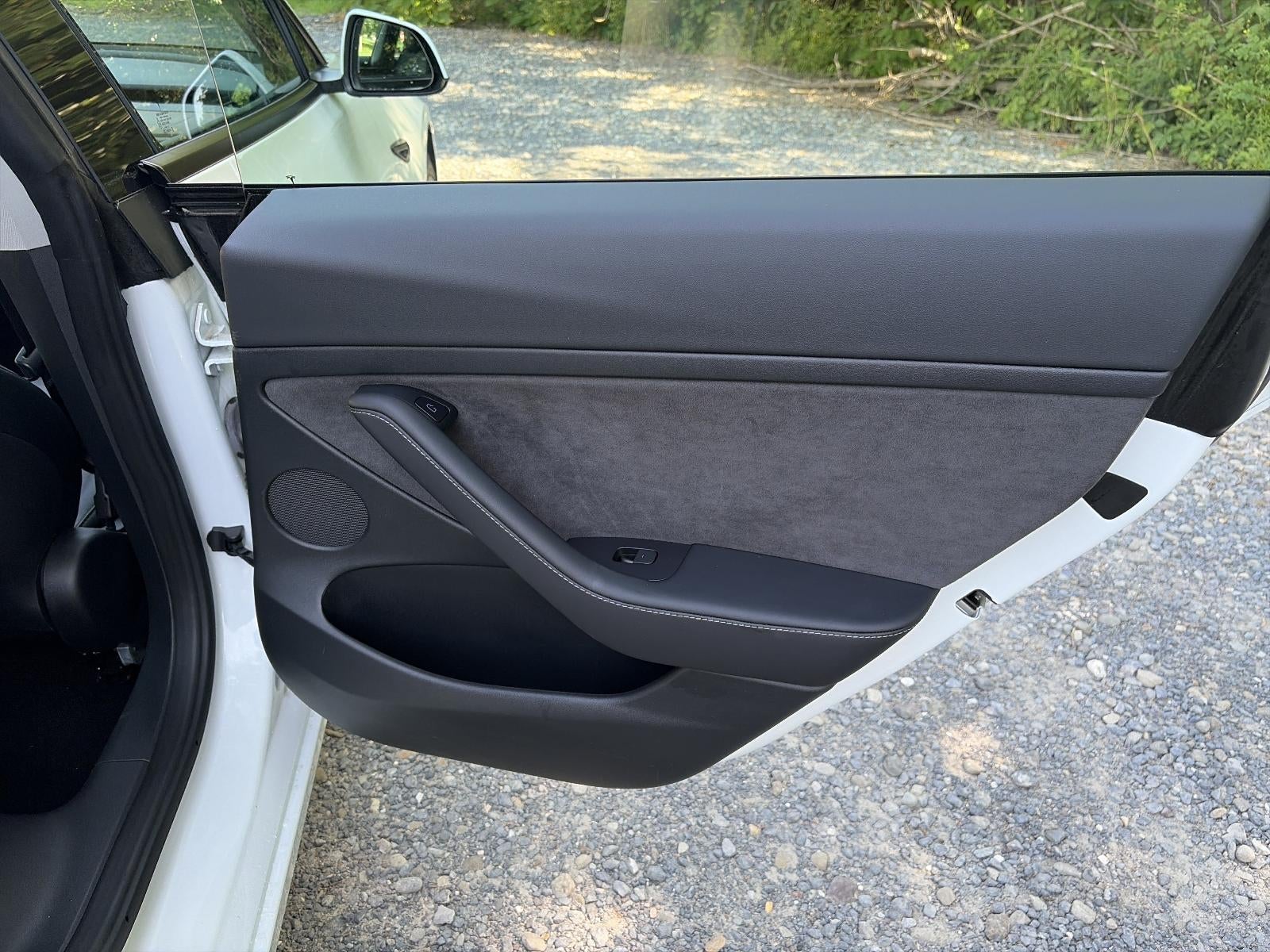 2023 Tesla Model 3 RWD