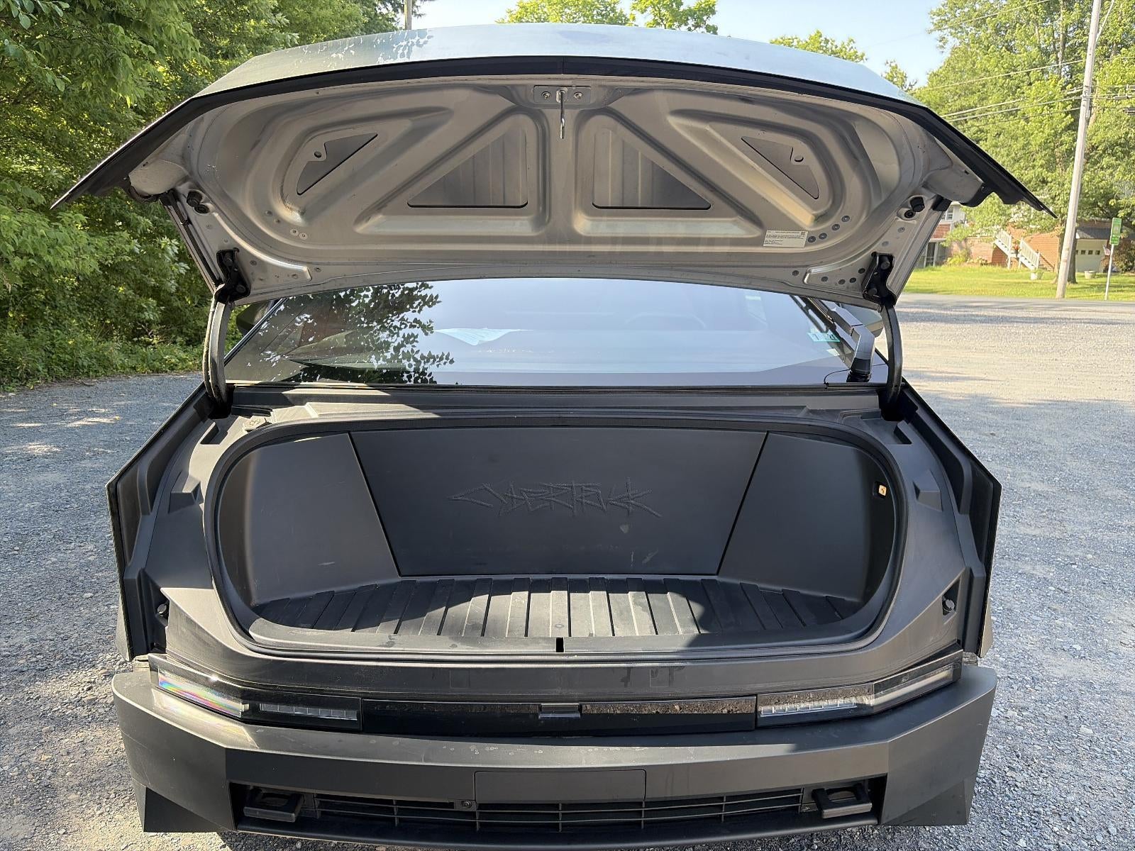 2024 Tesla Cybertruck AWD