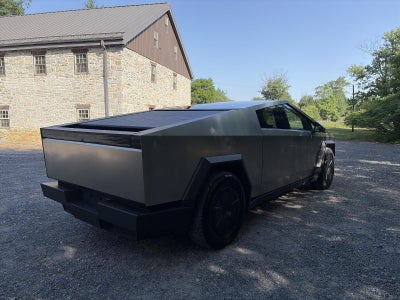 2024 Tesla Cybertruck AWD