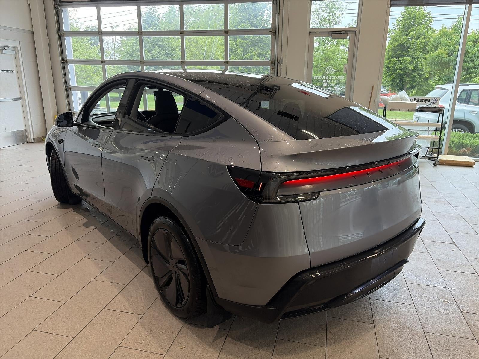 2026 Tesla Model Y RWD