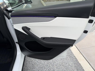 2026 Tesla Model Y AWD