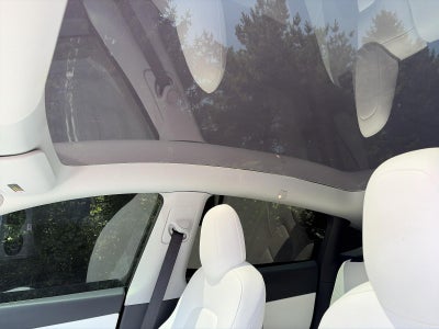 2022 Tesla Model Y Performance AWD