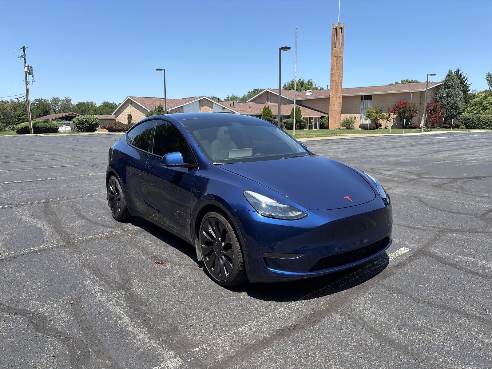 2022 Tesla Model Y Performance AWD