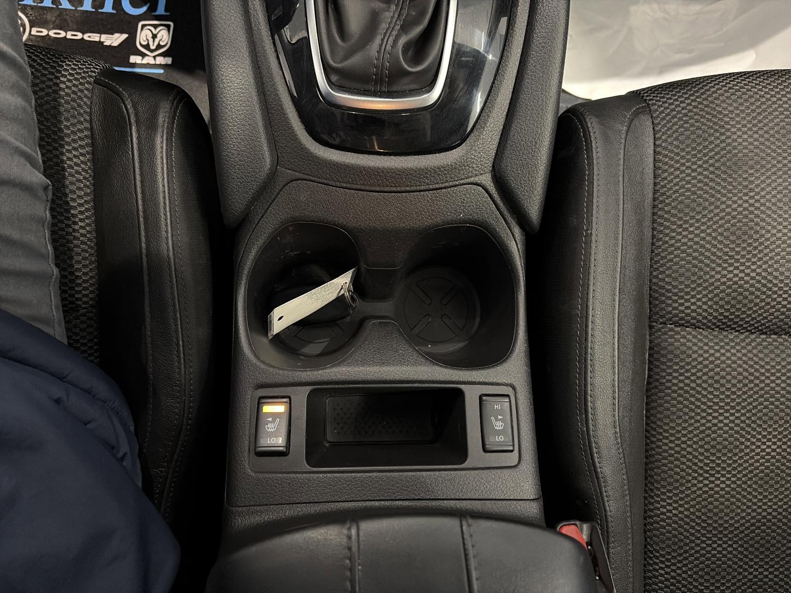 2022 Nissan Rogue Sport AWD SV