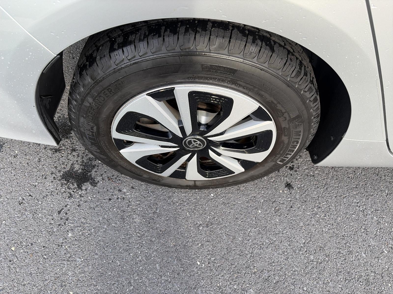 2019 Toyota Prius Prime Premium (Natl)