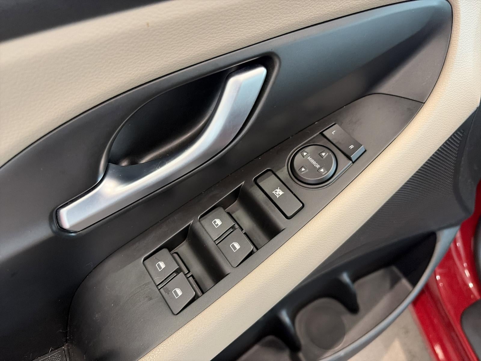 2020 Hyundai ELANTRA GT Auto