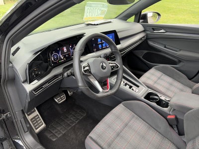 2022 Volkswagen Golf GTI 2.0T SE DSG