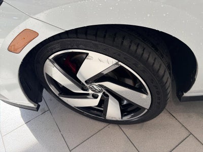 2023 Volkswagen Golf GTI 2.0T SE DSG