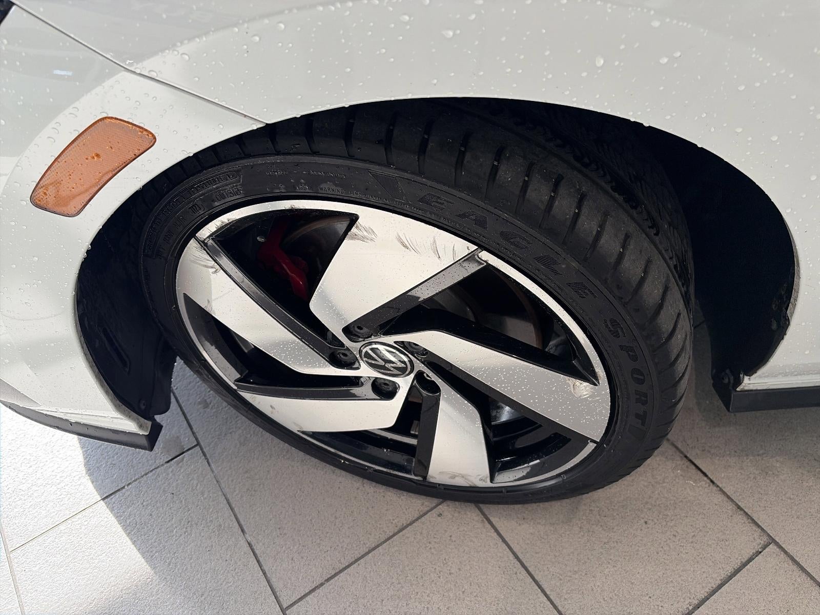 2023 Volkswagen Golf GTI 2.0T SE DSG